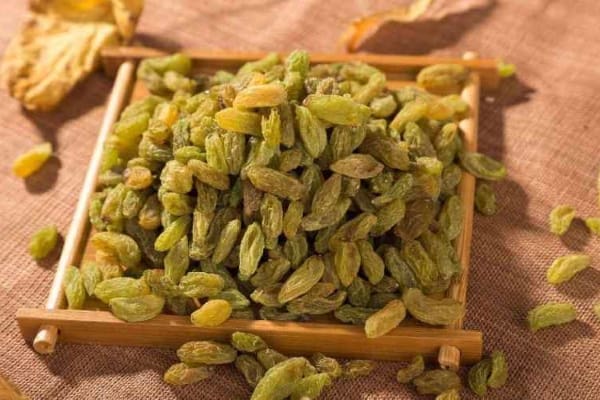 تصویر 1 از راهنمای خرید کشمش سبز خلیل آباد + قیمت عالی